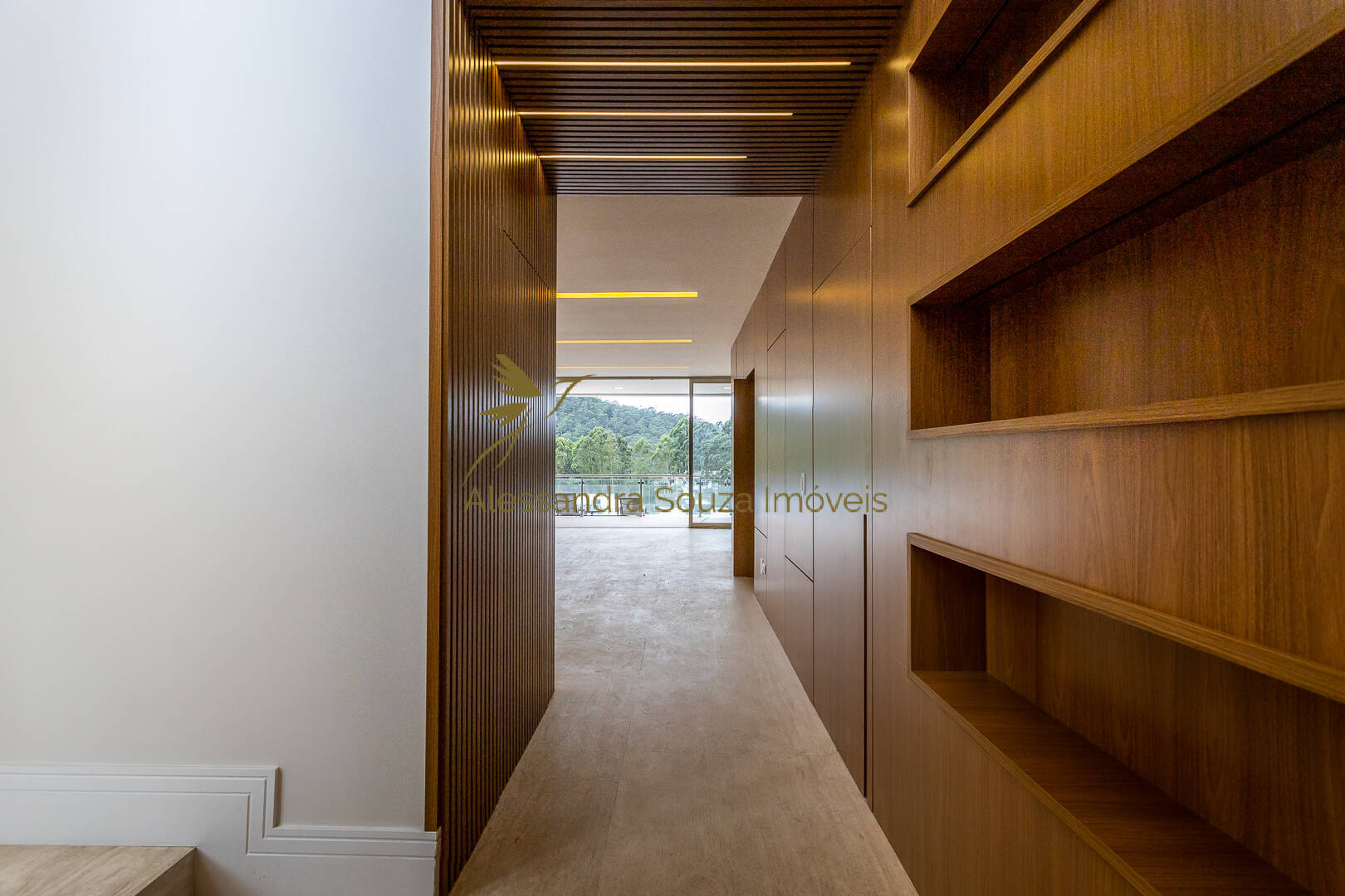 Casa à venda e aluguel com 4 quartos, 571m² - Foto 24