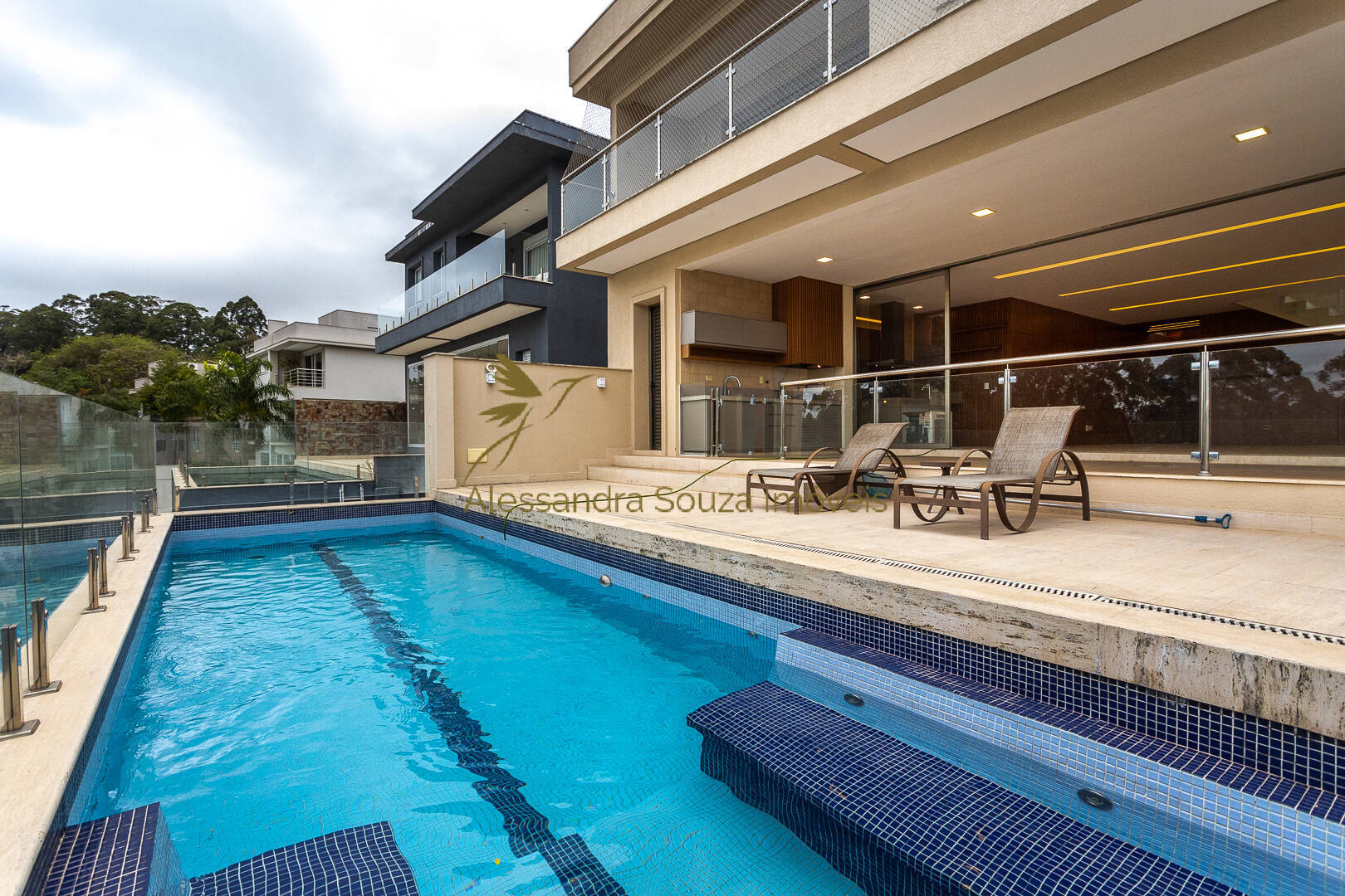 Casa à venda e aluguel com 4 quartos, 571m² - Foto 29