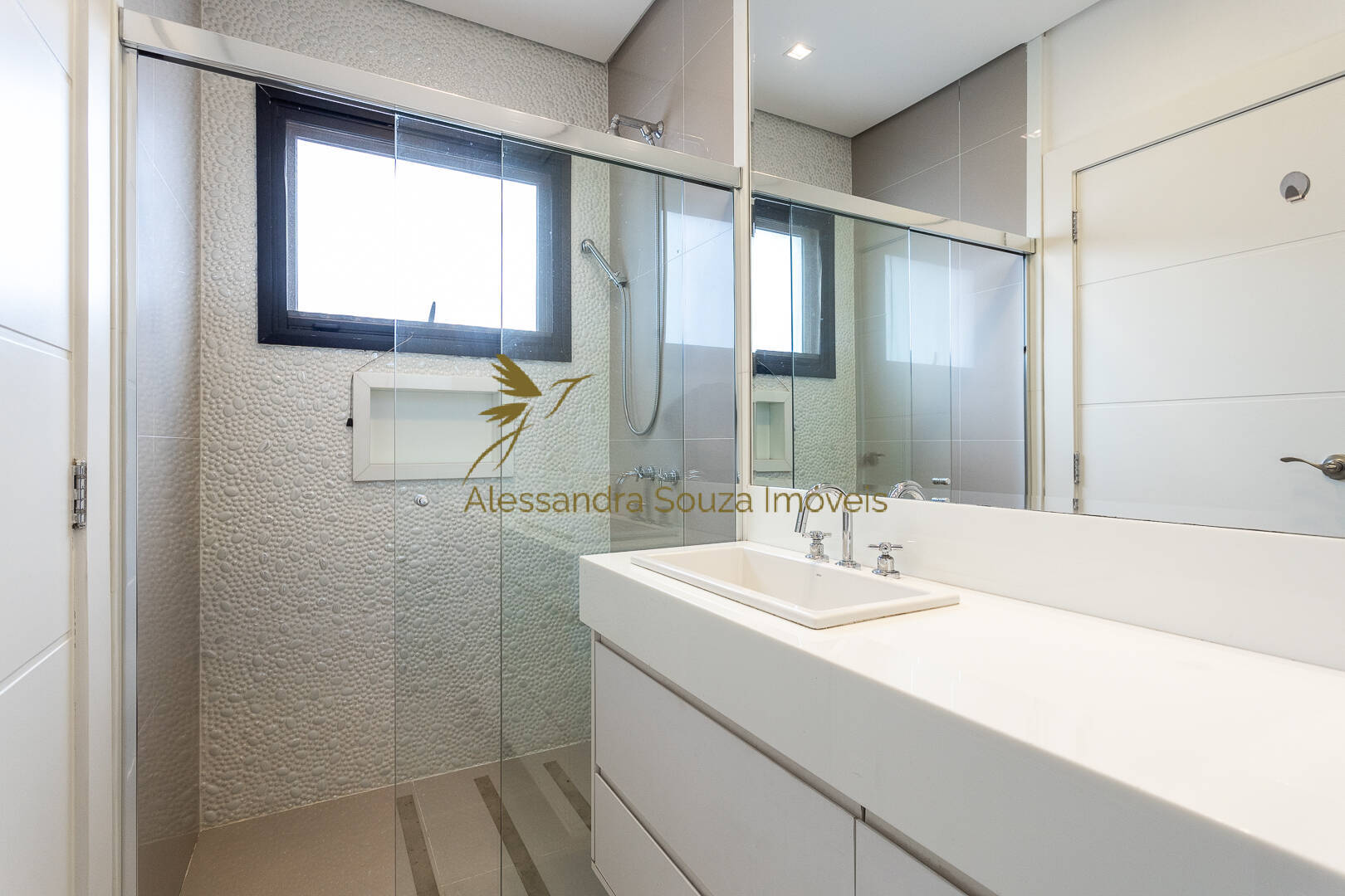 Casa à venda e aluguel com 4 quartos, 620m² - Foto 19