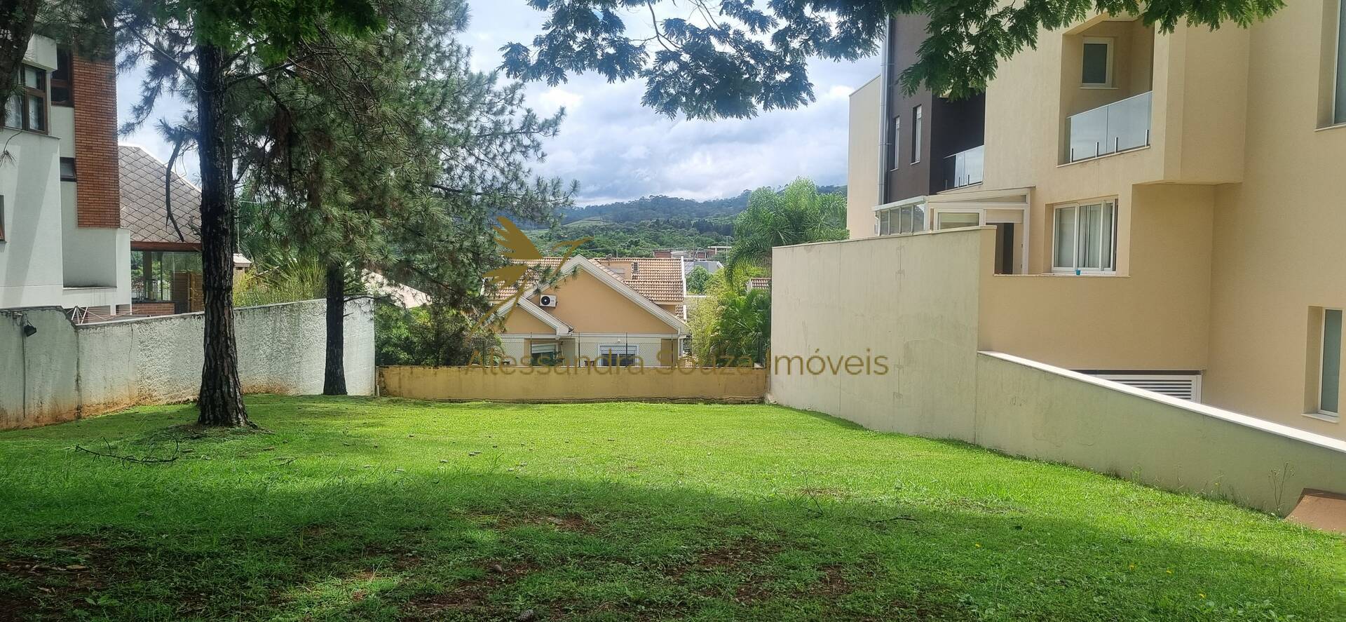 Terreno à venda, 690m² - Foto 1