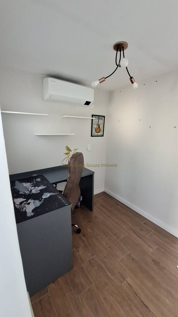 Casa para alugar com 3 quartos, 247m² - Foto 5