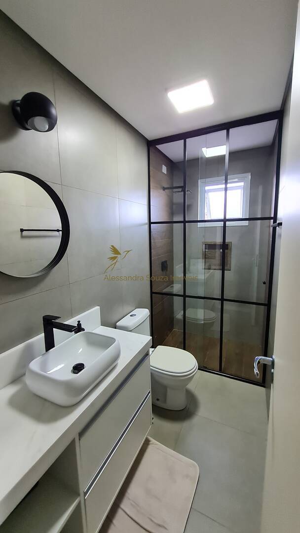 Casa para alugar com 3 quartos, 247m² - Foto 9