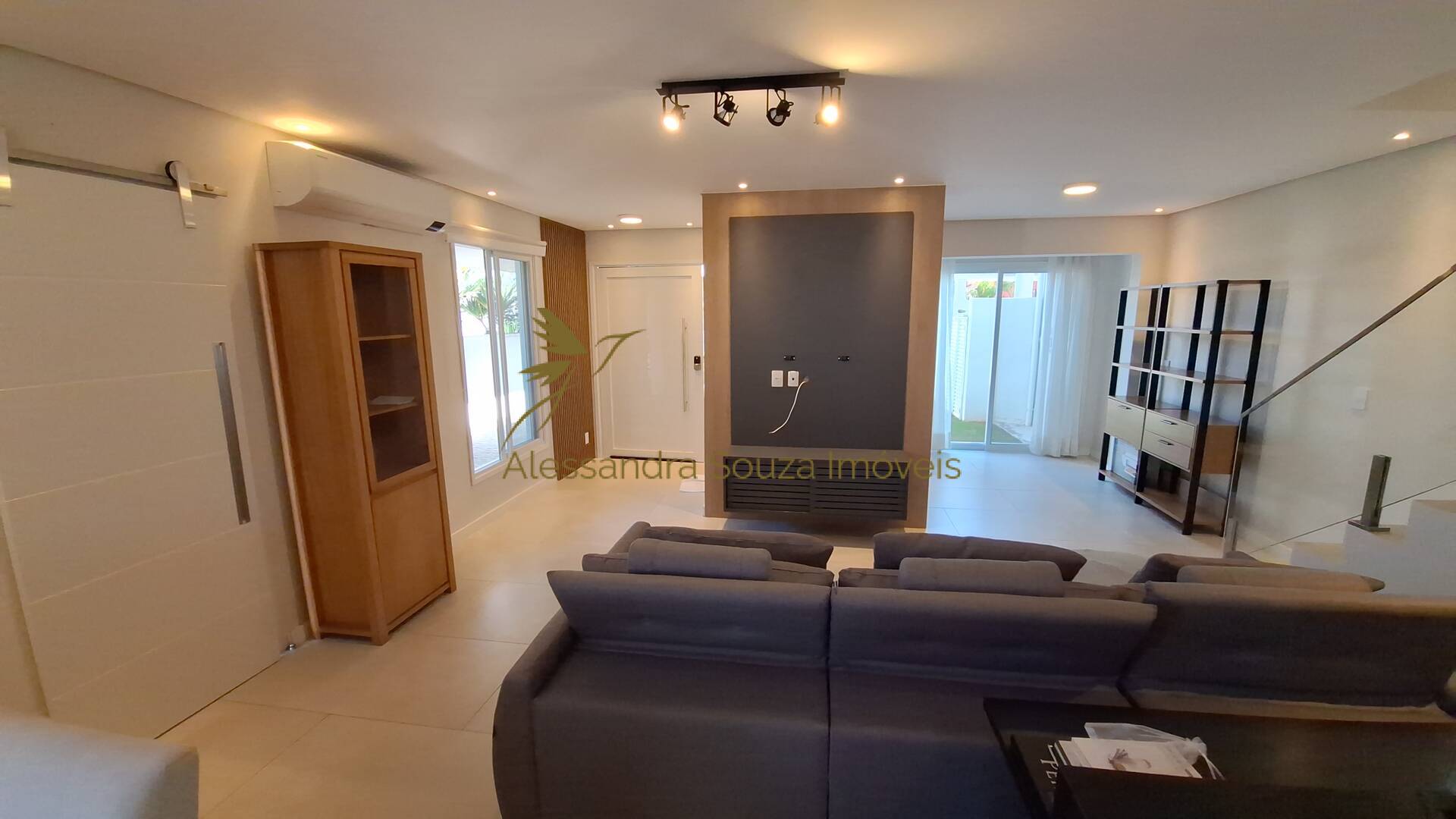 Casa para alugar com 3 quartos, 247m² - Foto 13