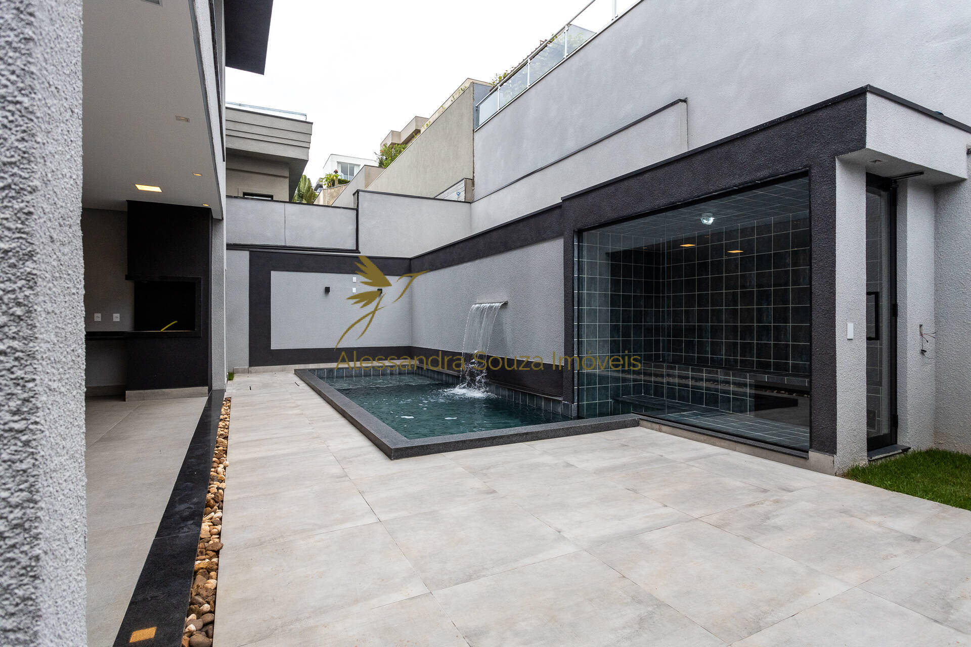 Casa à venda com 5 quartos, 392m² - Foto 3
