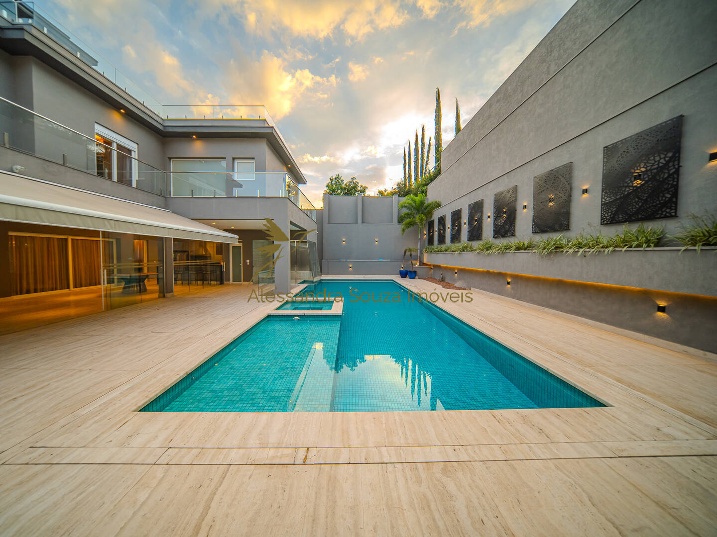 Casa à venda e aluguel com 4 quartos, 850m² - Foto 13