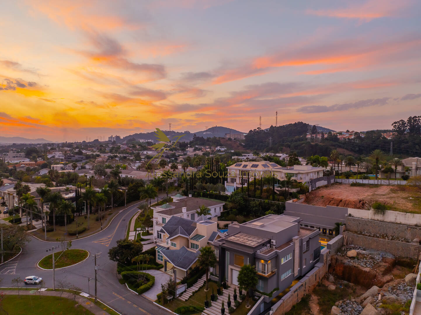 Casa à venda e aluguel com 4 quartos, 850m² - Foto 18