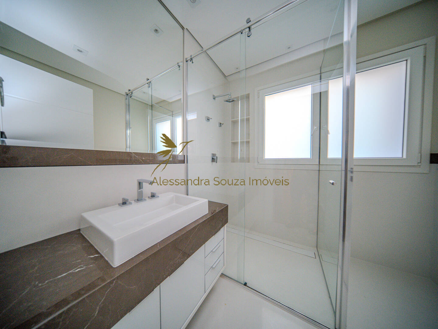 Casa à venda e aluguel com 4 quartos, 850m² - Foto 19