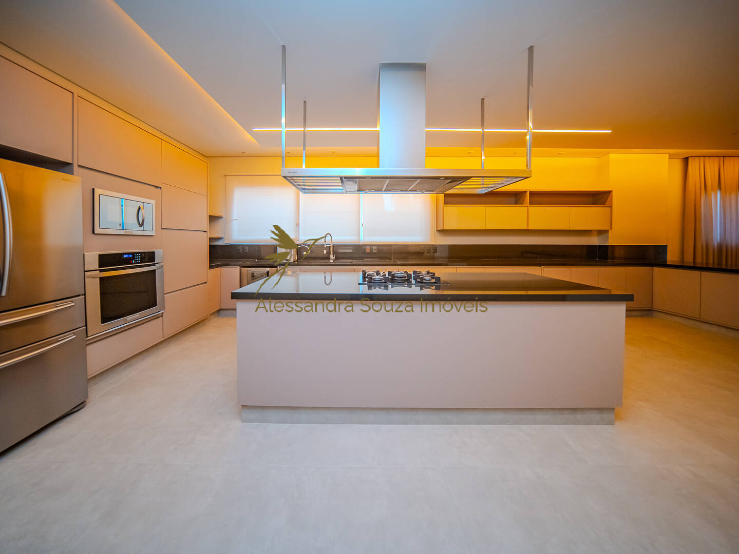 Casa à venda e aluguel com 4 quartos, 850m² - Foto 86