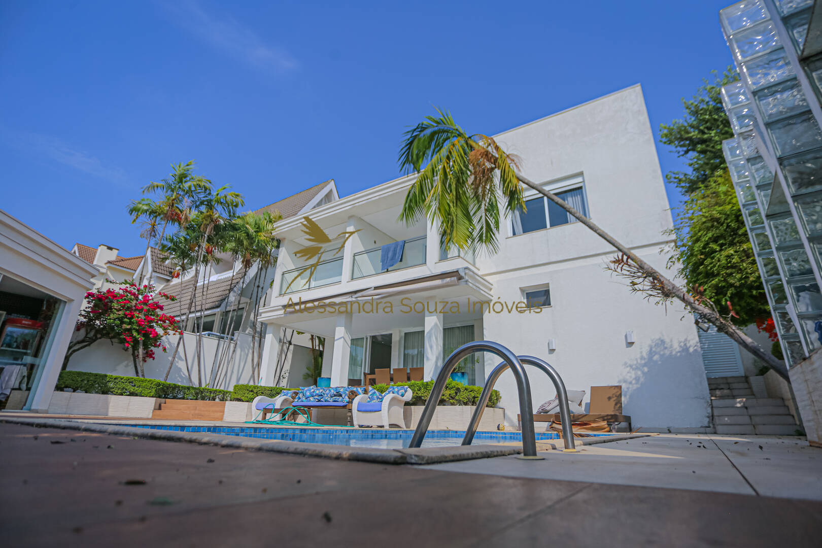 Casa à venda com 4 quartos, 560m² - Foto 11