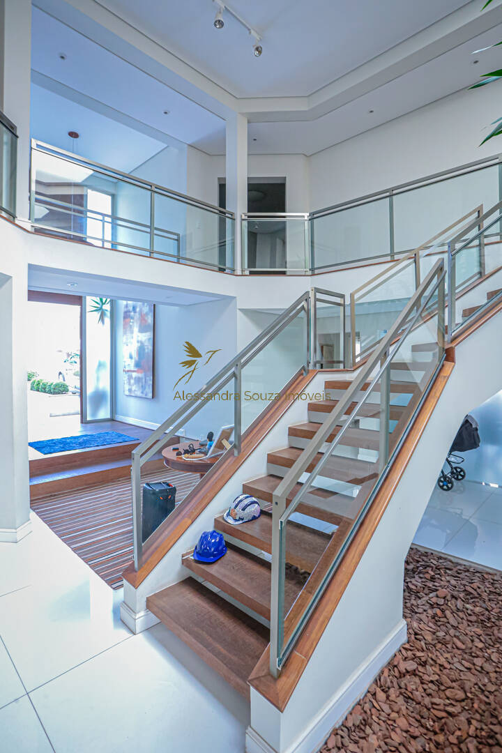 Casa à venda com 4 quartos, 560m² - Foto 18