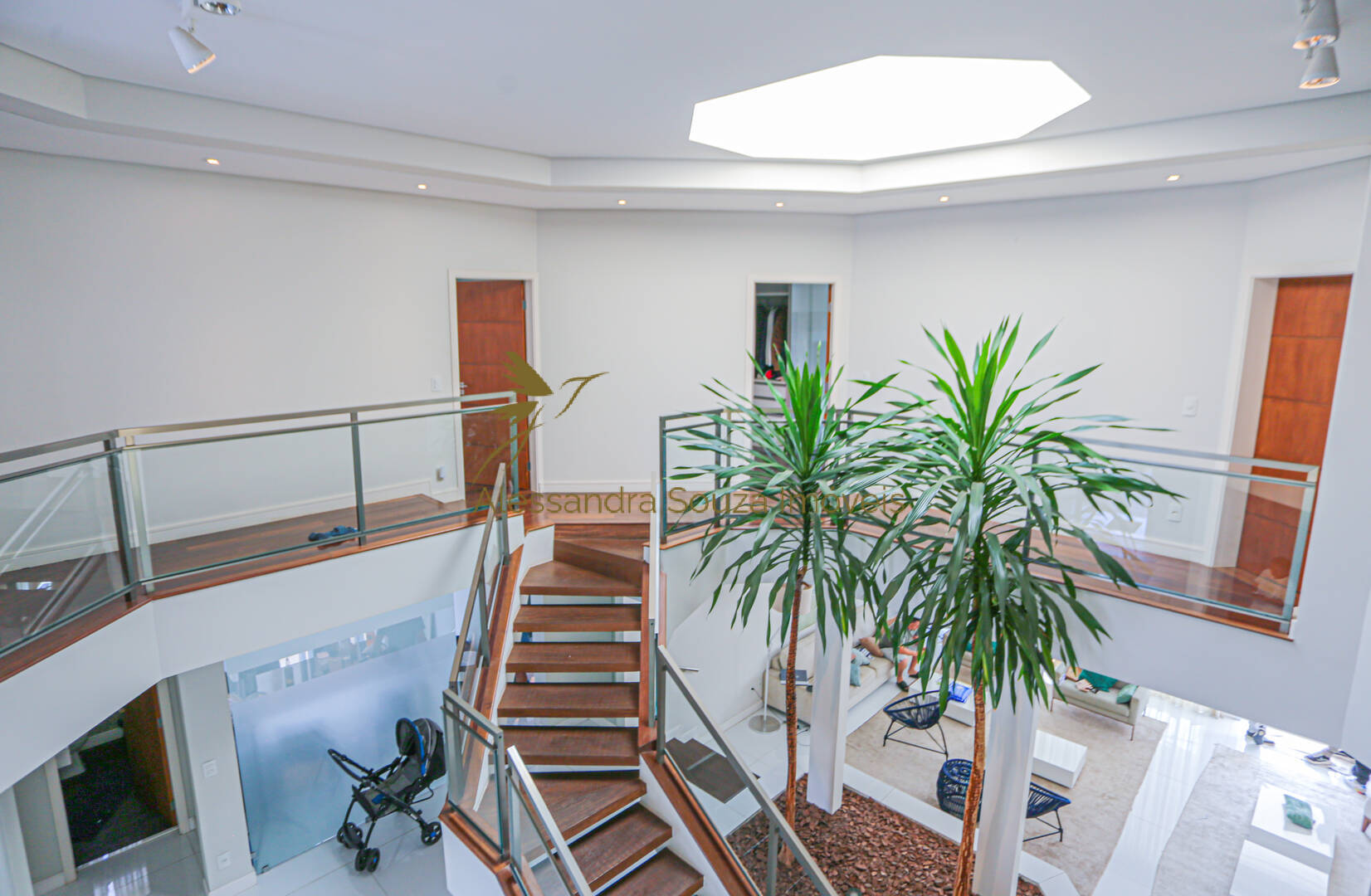 Casa à venda com 4 quartos, 560m² - Foto 24