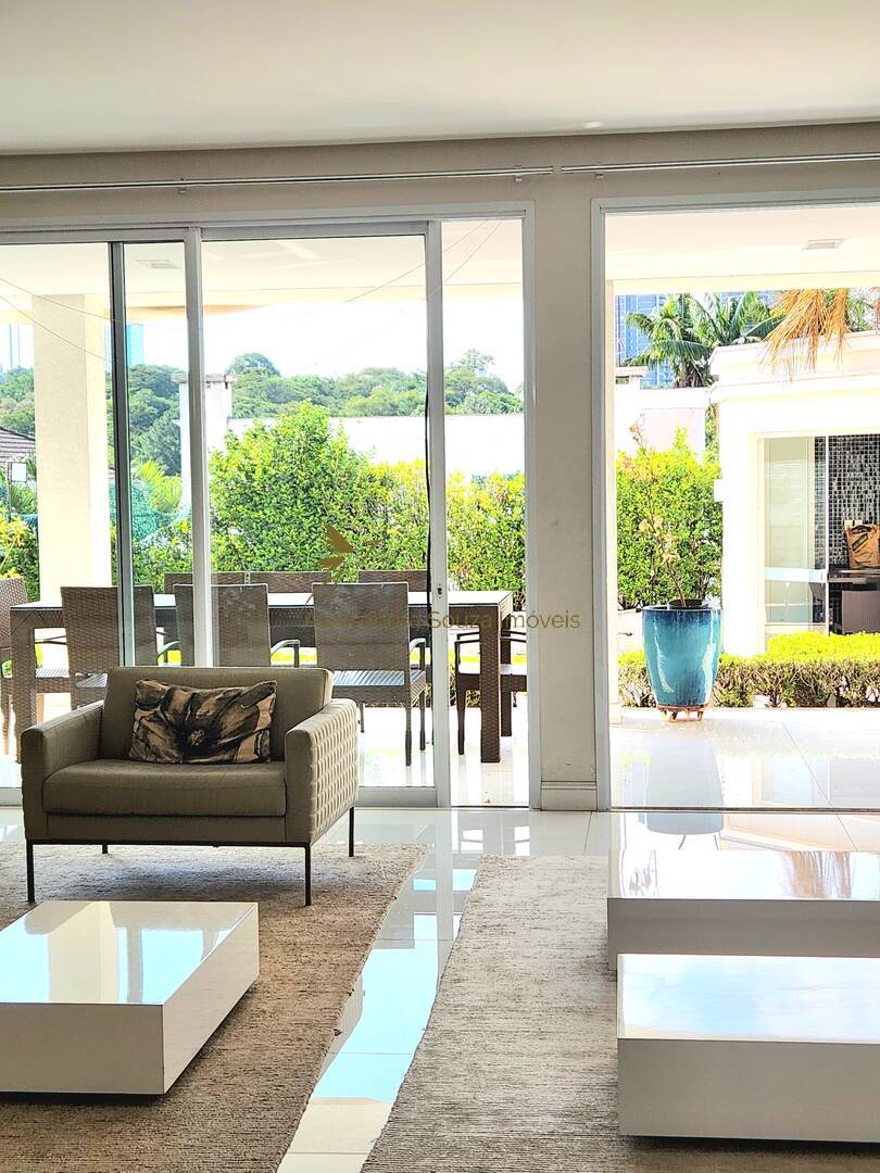 Casa à venda com 4 quartos, 560m² - Foto 47