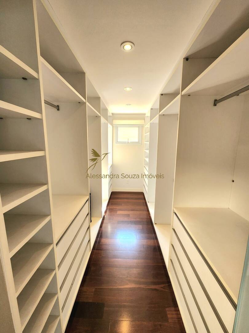 Casa à venda com 4 quartos, 560m² - Foto 59