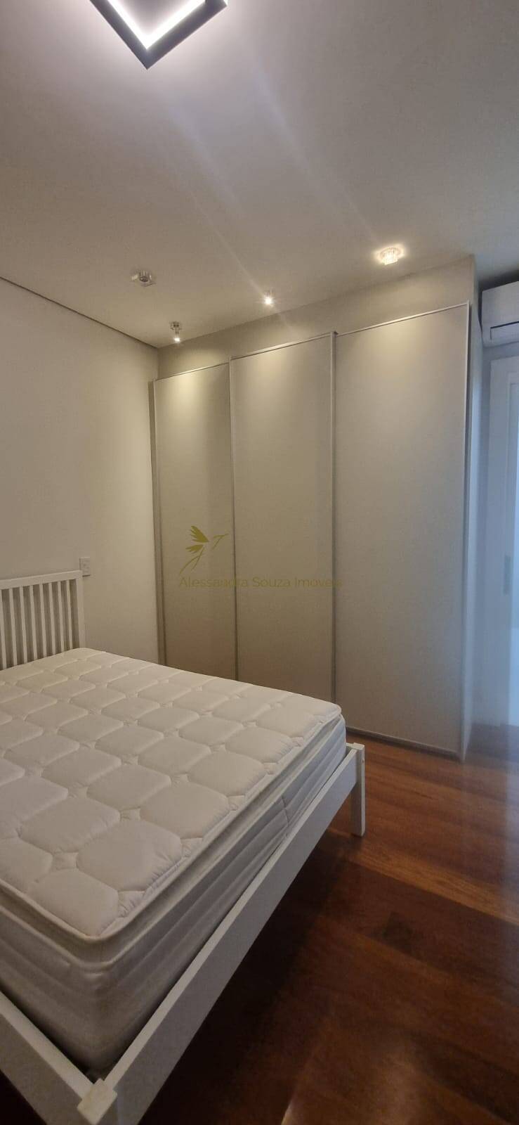 Casa à venda e aluguel com 4 quartos, 410m² - Foto 13