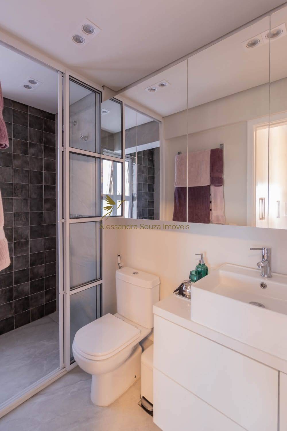 Apartamento à venda com 2 quartos, 70m² - Foto 16