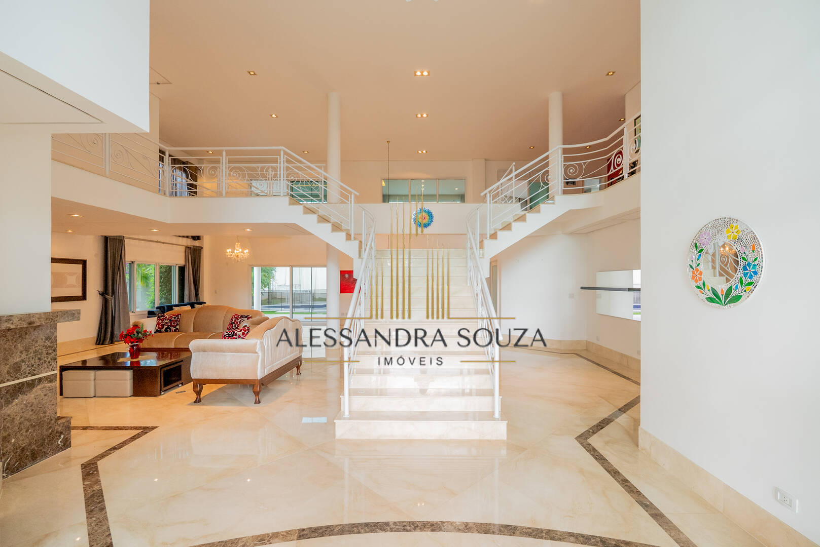 Casa, 5 quartos, 1500 m² - Foto 2