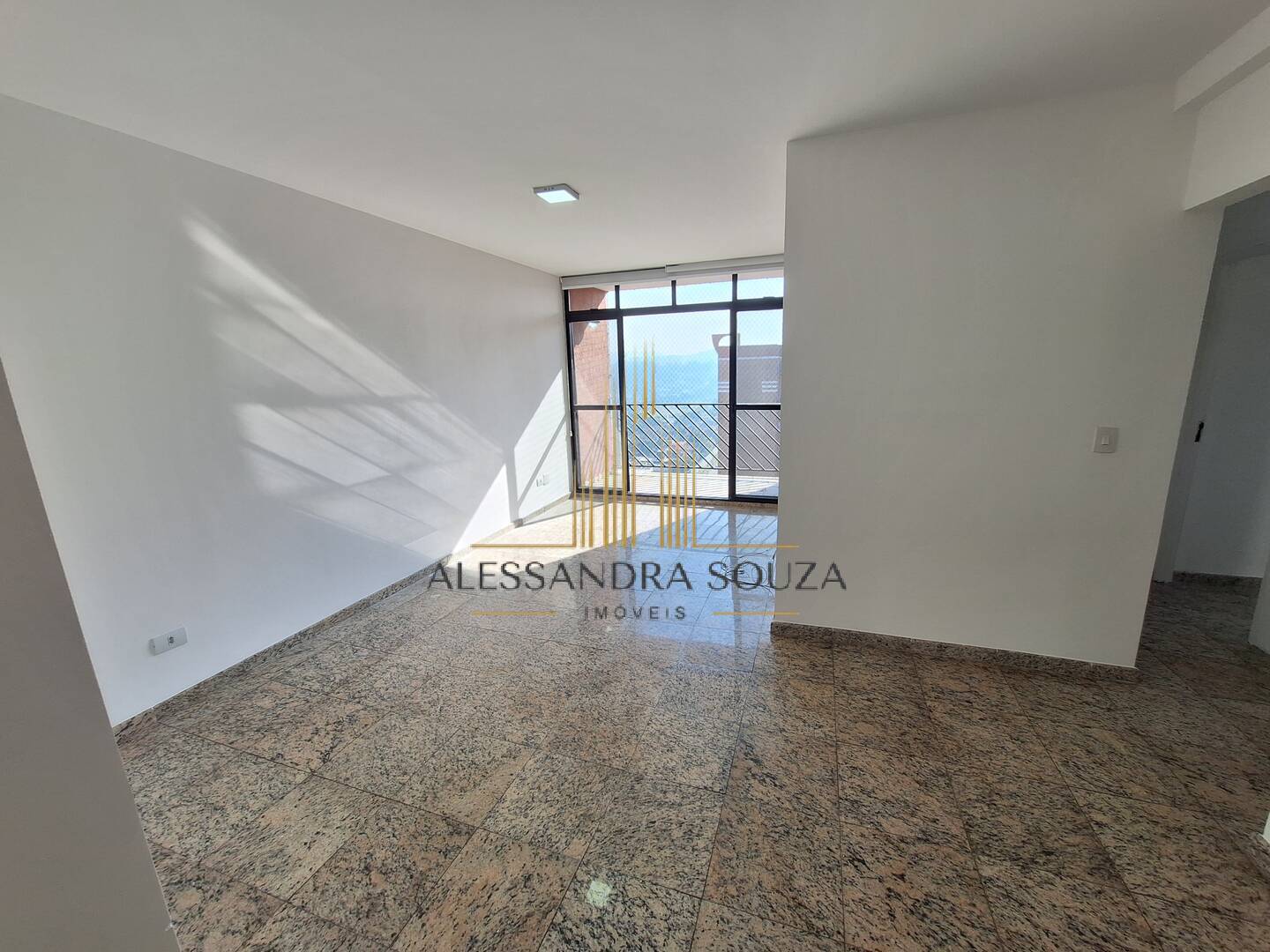 Apartamento, 2 quartos, 76 m² - Foto 2