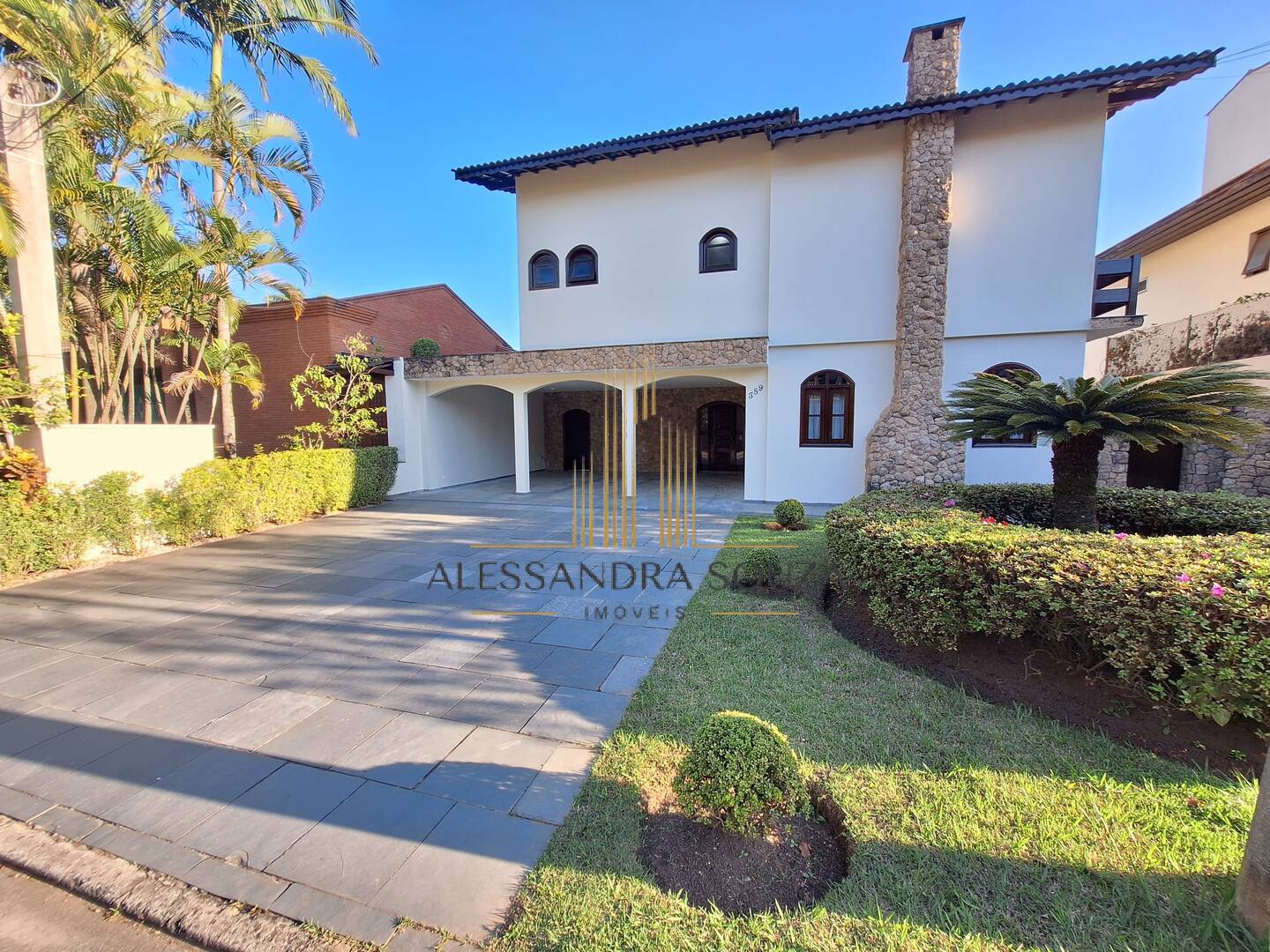 Casa, 5 quartos, 560 m² - Foto 1