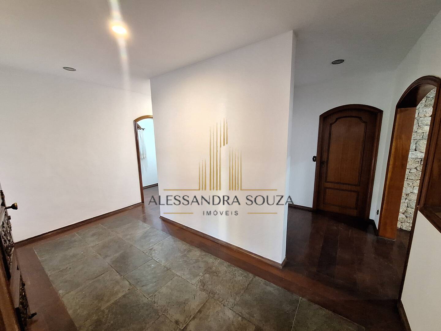 Casa, 5 quartos, 560 m² - Foto 2