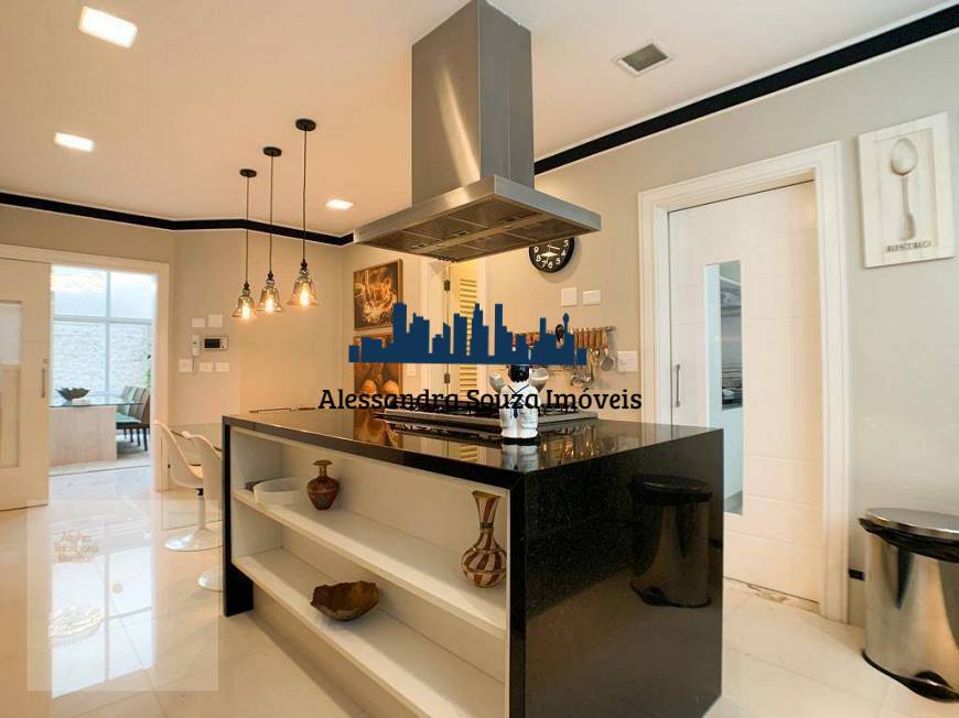 Casa à venda com 4 quartos, 465m² - Foto 2
