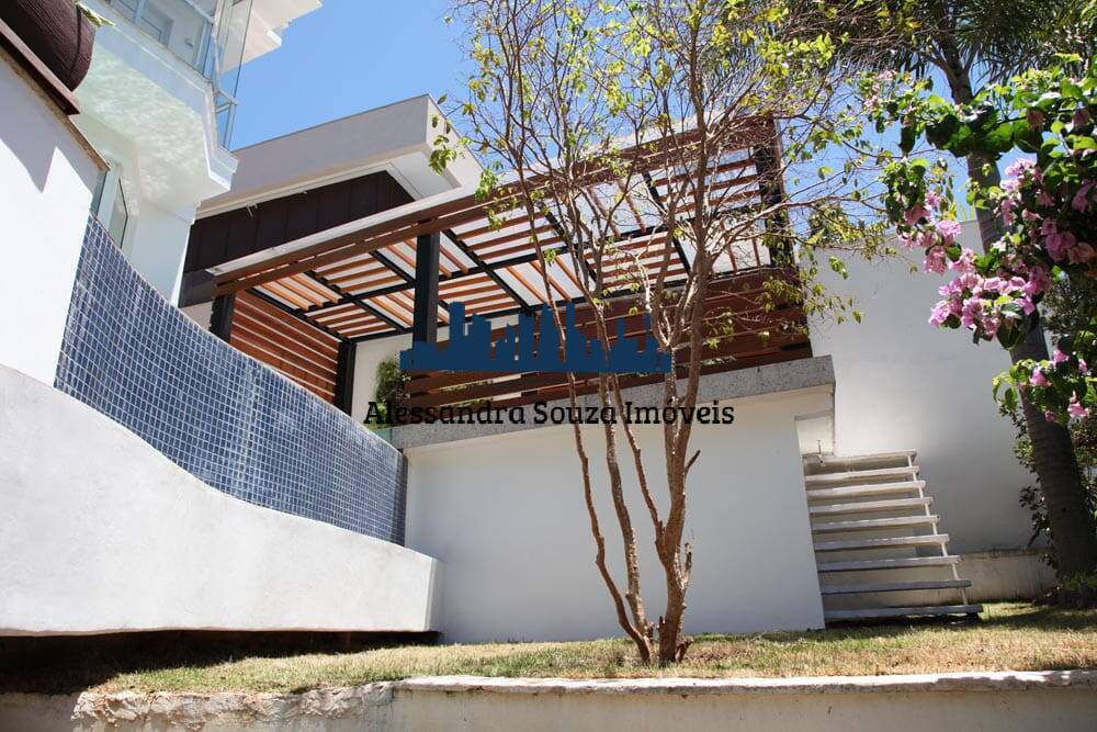 Casa à venda e aluguel com 4 quartos, 607m² - Foto 5