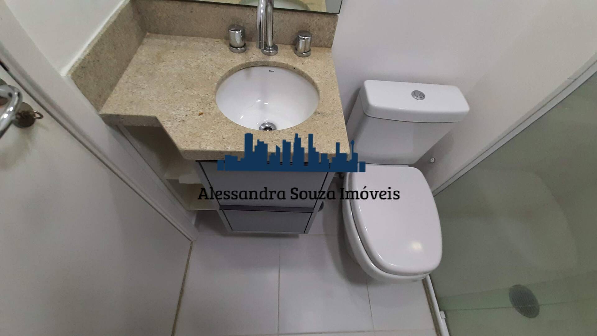 Apartamento à venda e aluguel com 2 quartos, 70m² - Foto 12
