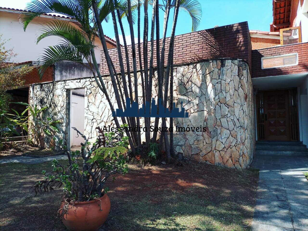 Casa para alugar com 3 quartos, 300m² - Foto 26