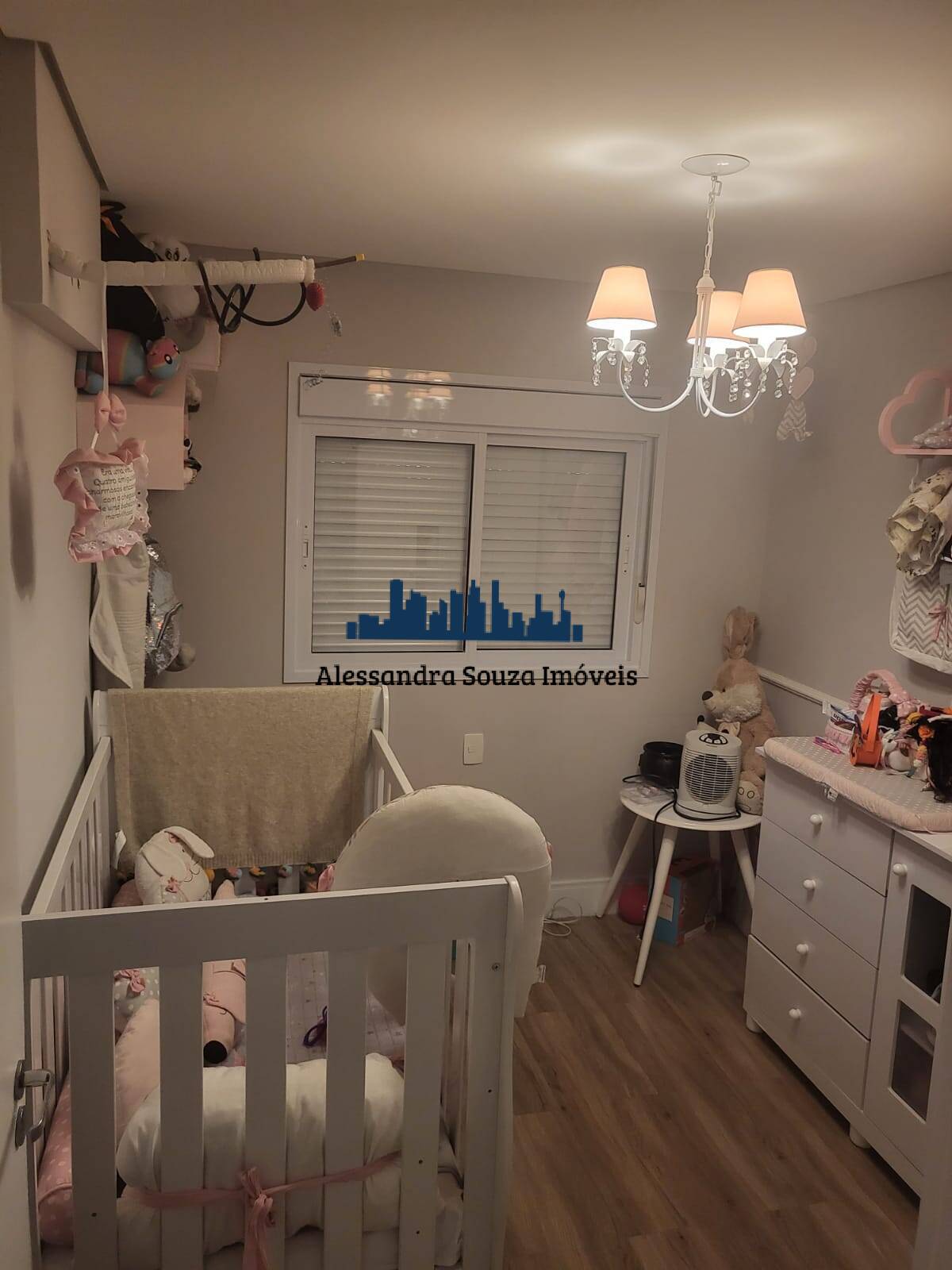 Apartamento à venda com 2 quartos, 68m² - Foto 4