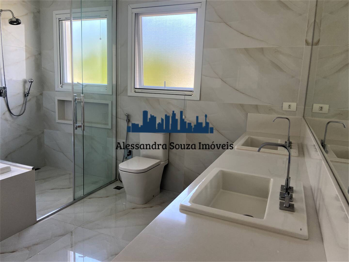Casa à venda e aluguel com 4 quartos, 450m² - Foto 16