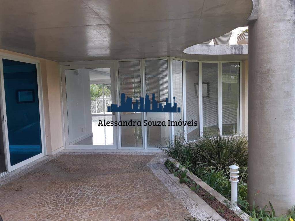 Casa para alugar com 4 quartos, 700m² - Foto 6
