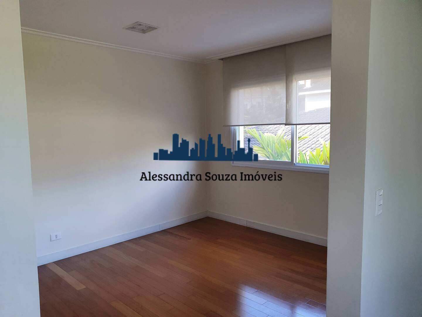 Casa à venda e aluguel com 3 quartos, 400m² - Foto 4