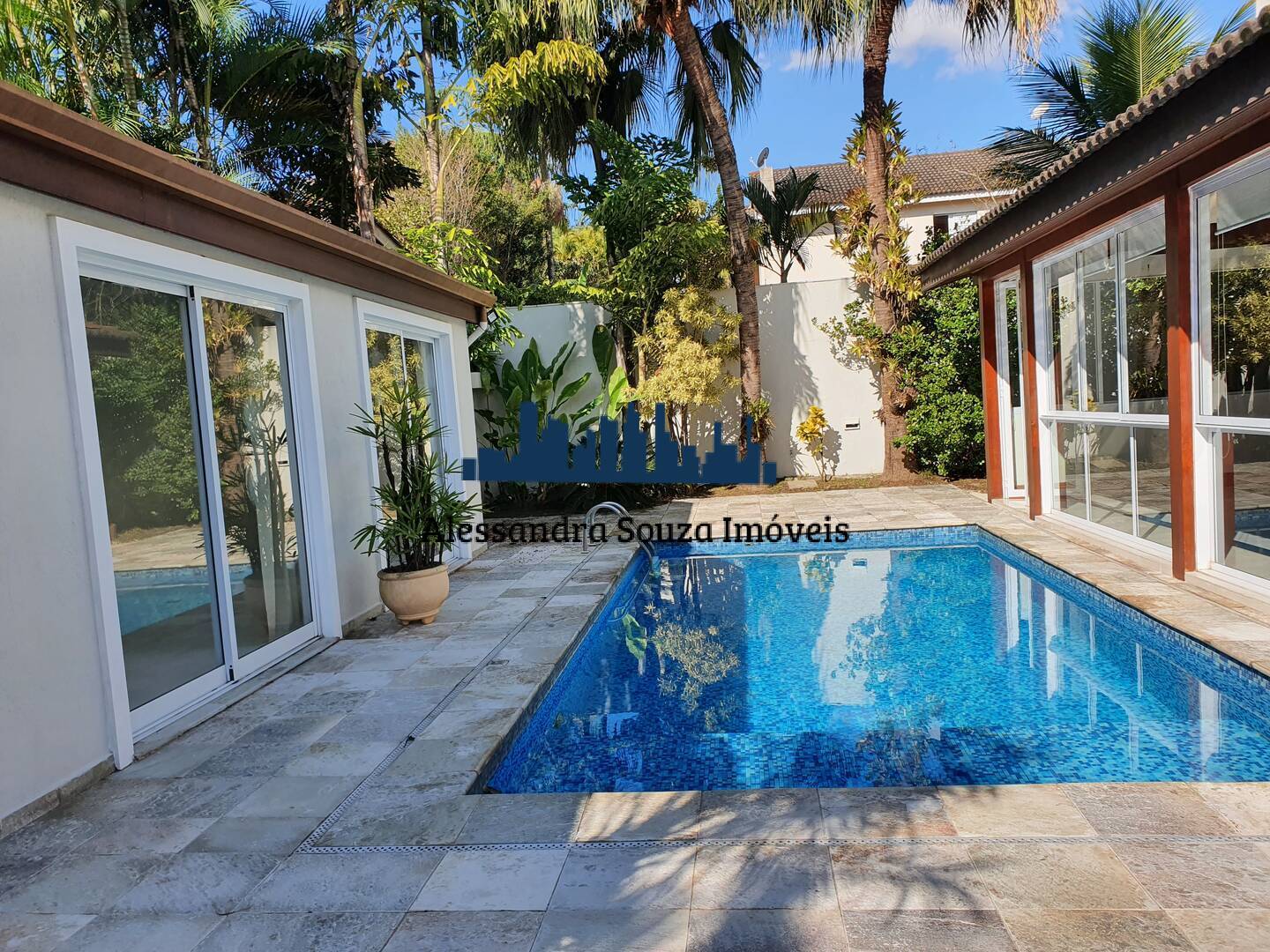 Casa à venda e aluguel com 3 quartos, 400m² - Foto 21