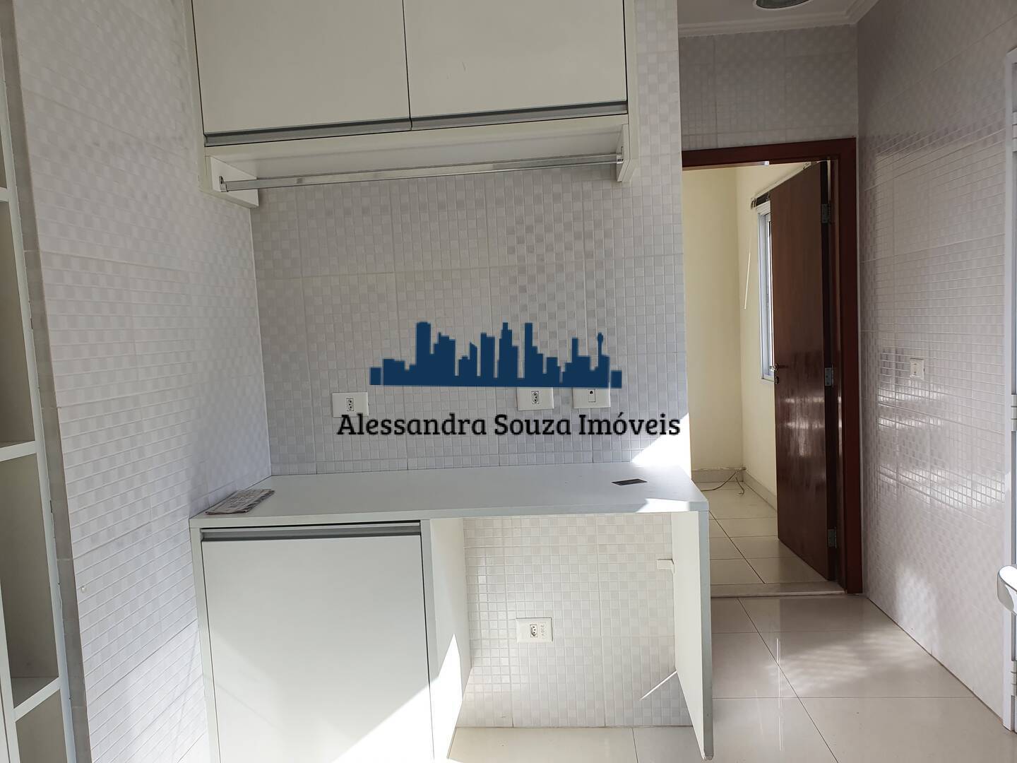 Casa à venda e aluguel com 3 quartos, 400m² - Foto 32