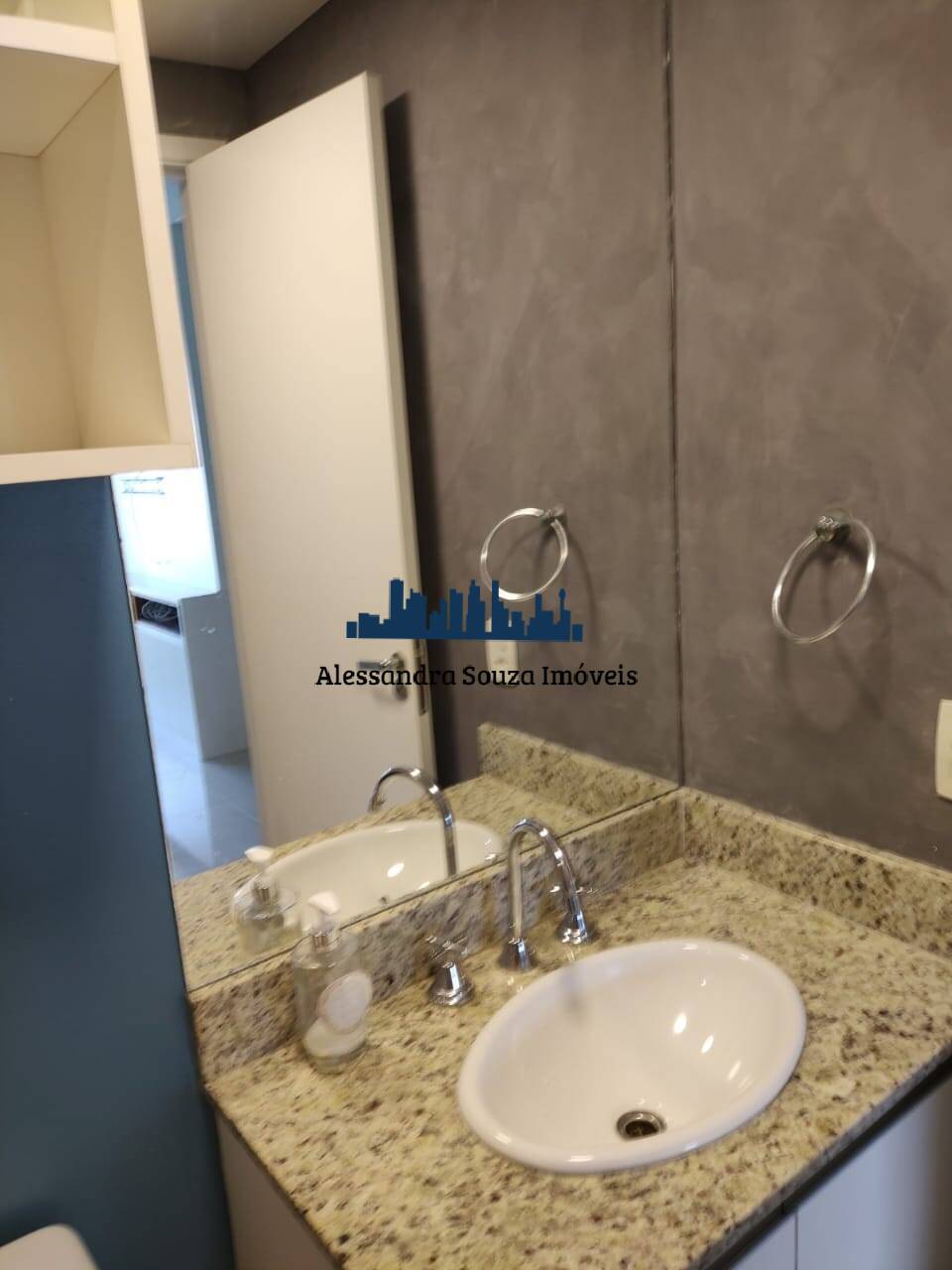 Apartamento à venda com 1 quarto, 42m² - Foto 12