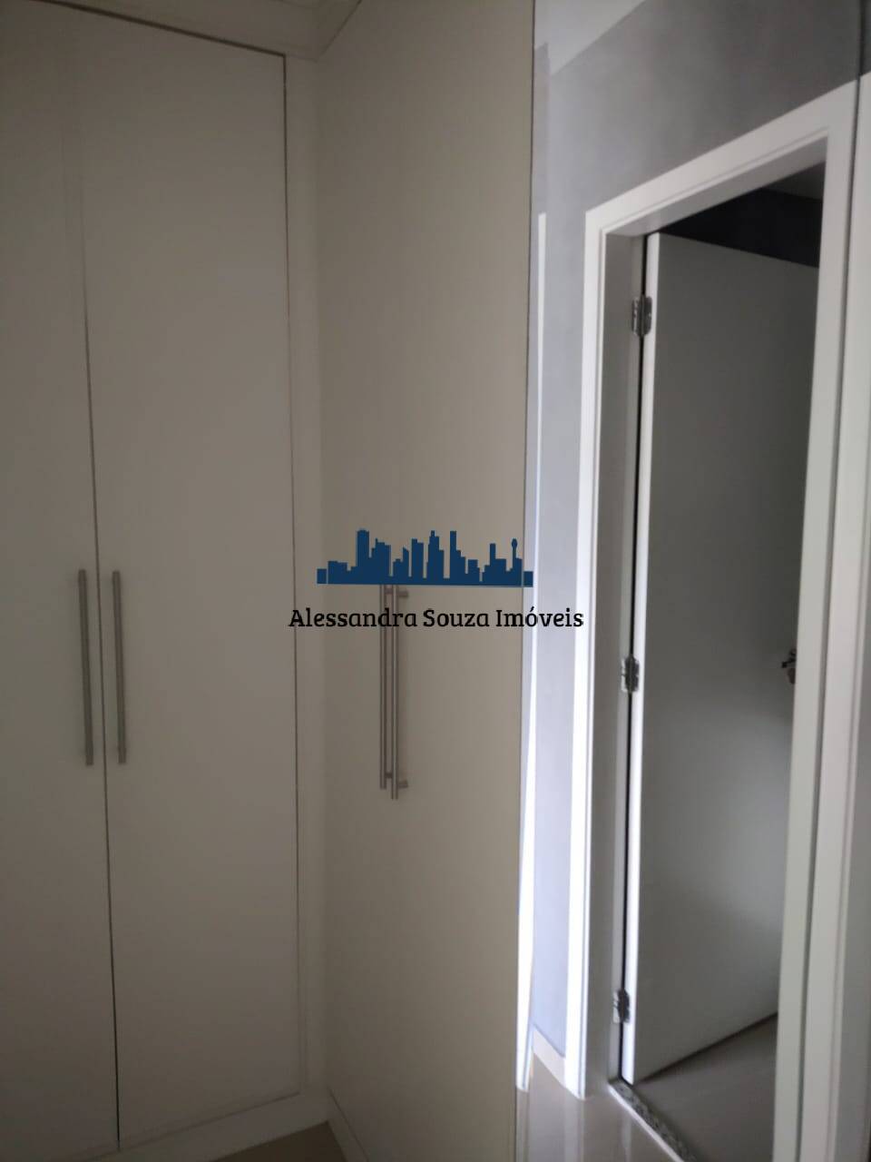 Apartamento à venda com 1 quarto, 42m² - Foto 19