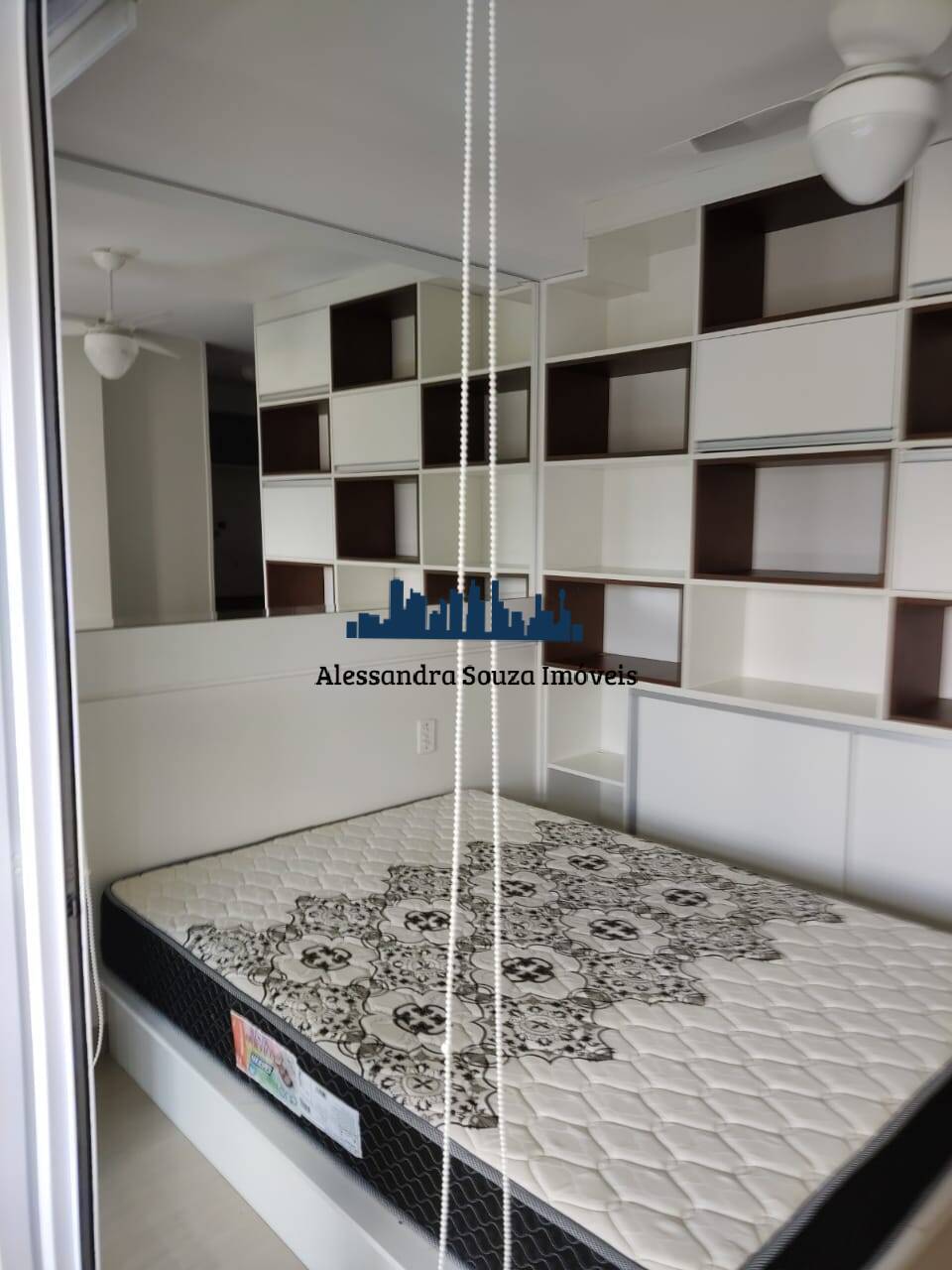 Apartamento à venda com 1 quarto, 42m² - Foto 27