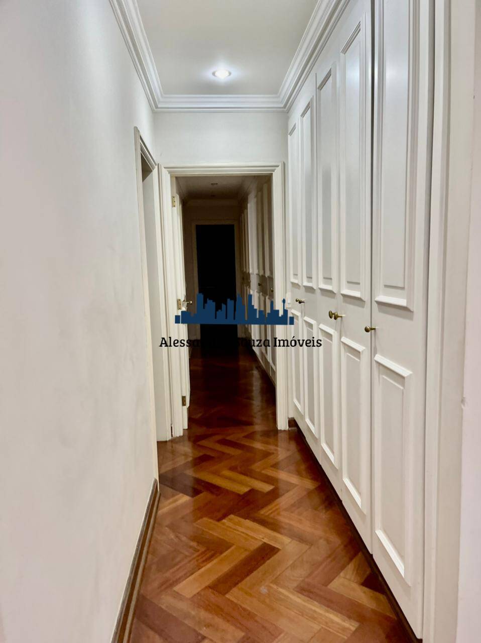 Casa para alugar com 5 quartos, 640m² - Foto 14