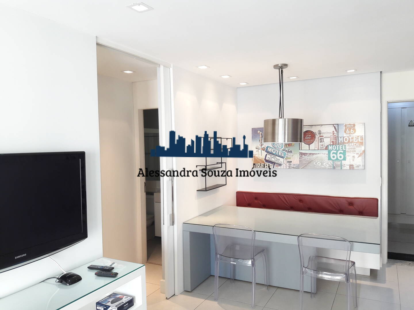Apartamento à venda com 1 quarto, 50m² - Foto 2