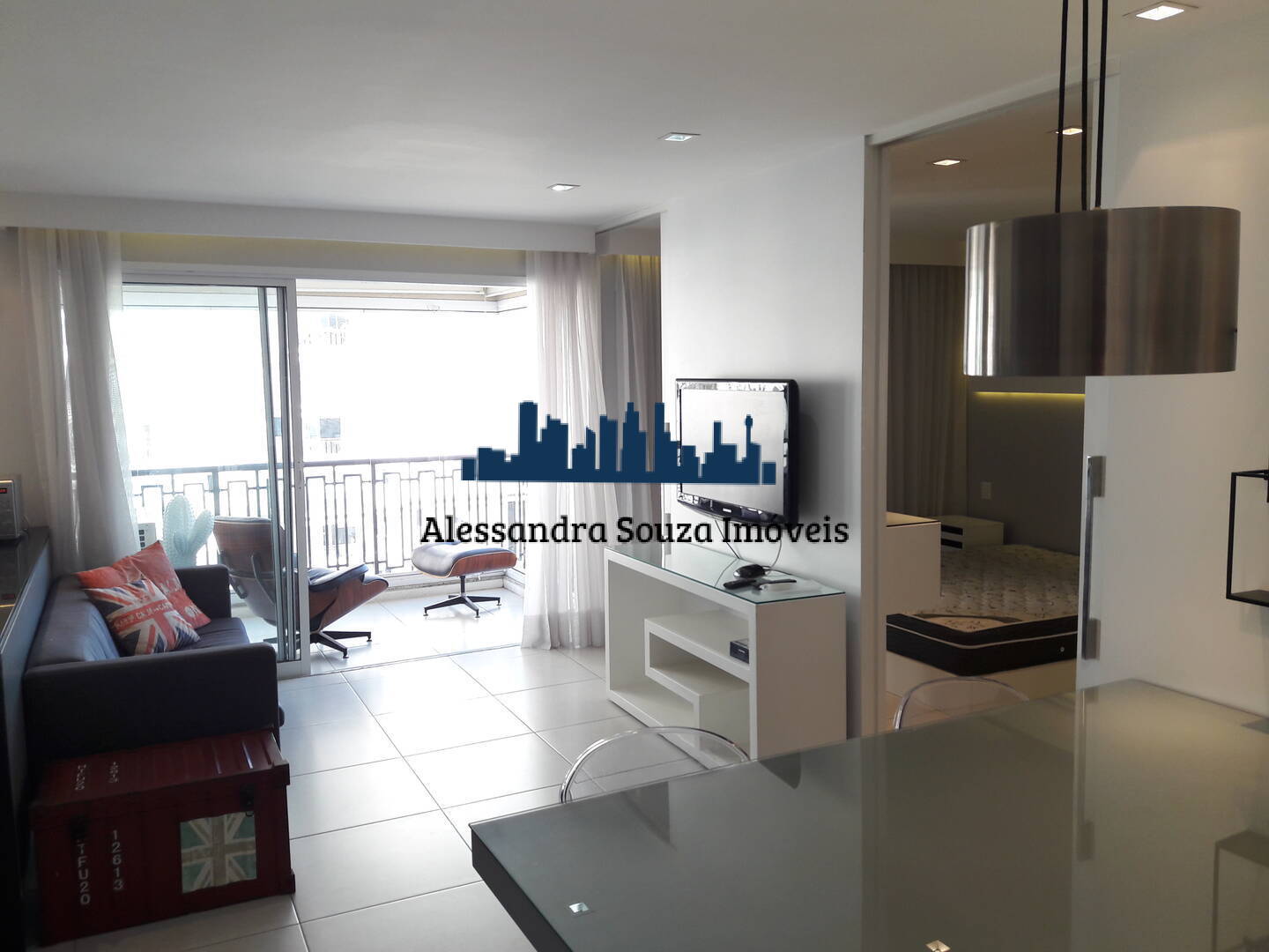 Apartamento à venda com 1 quarto, 50m² - Foto 1