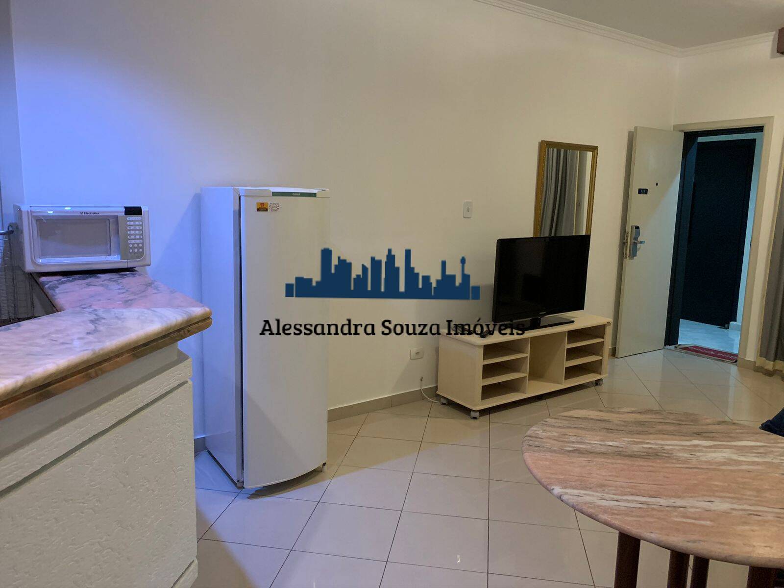 Flat/Apart Hotel para alugar com 1 quarto, 56m² - Foto 2
