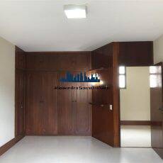 Casa para alugar com 3 quartos, 334m² - Foto 16